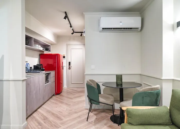 Liv The City Suites Adults Only