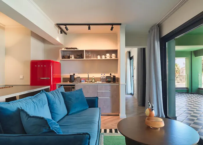 Liv The City Suites Adults Only